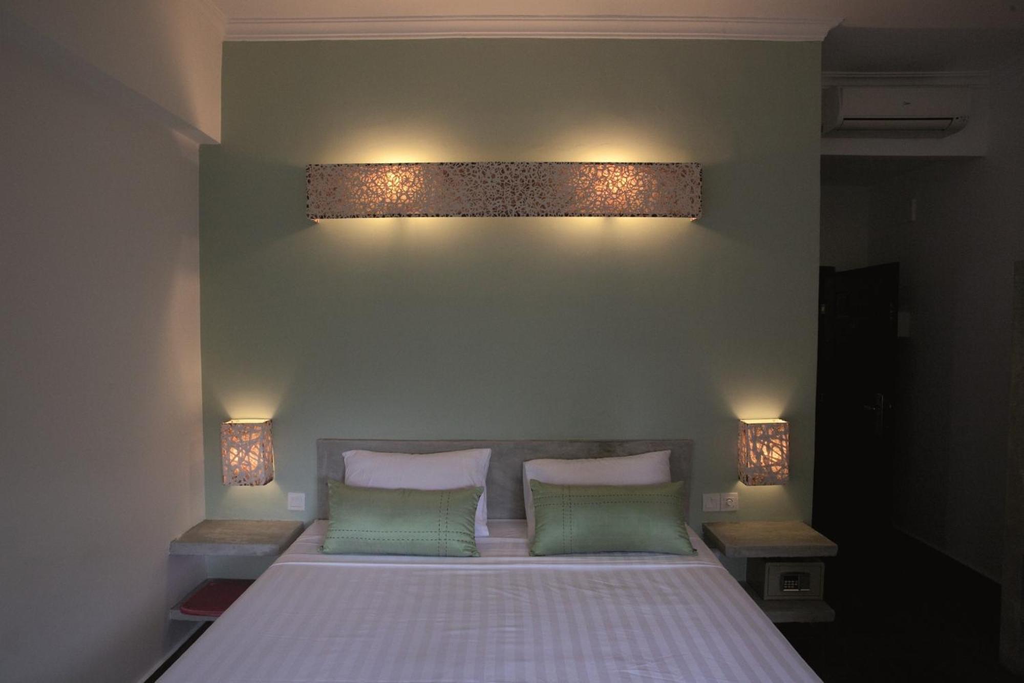 The 252 Hotel Phnom Penh Room photo